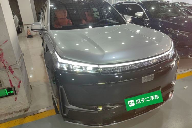 Used Geely Galaxy M9 2025 Model 210km Four-Wheel-Drive Leading Edition Exterior 1
