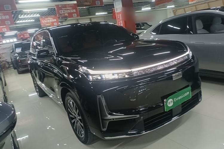Used Geely Galaxy M9 2025 Model 230km Two-Wheel-Drive Exploration Edition Exterior 1