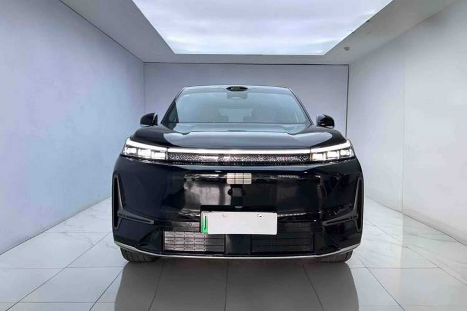 Used Geely Galaxy M9 2025 Model 210km Four-Wheel-Drive Leading Edition Exterior 1