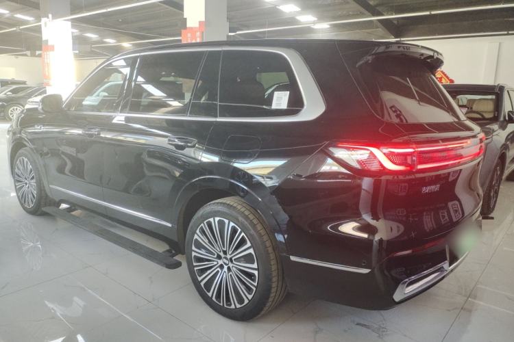 Used Geely Galaxy M9 2025 Model 210km Four-Wheel-Drive Leading Edition Exterior 2