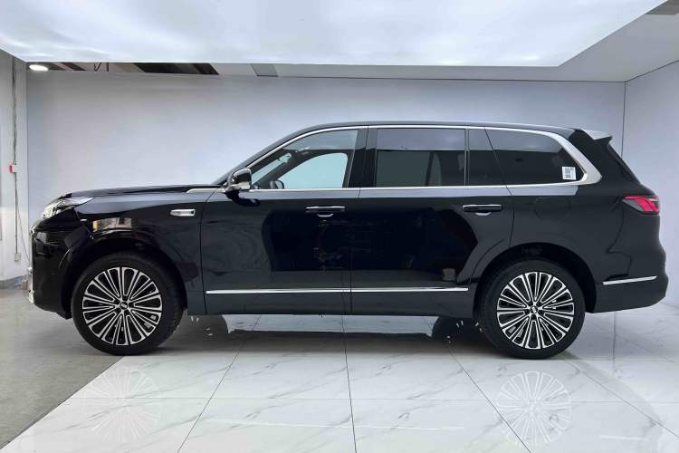 Used Geely Galaxy M9 2025 Model 210km Four-Wheel-Drive Leading Edition Exterior 3