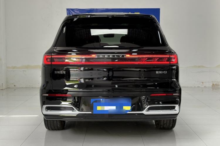 Used Geely Galaxy M9 2025 Model 210km Four-Wheel-Drive Leading Edition Exterior 4