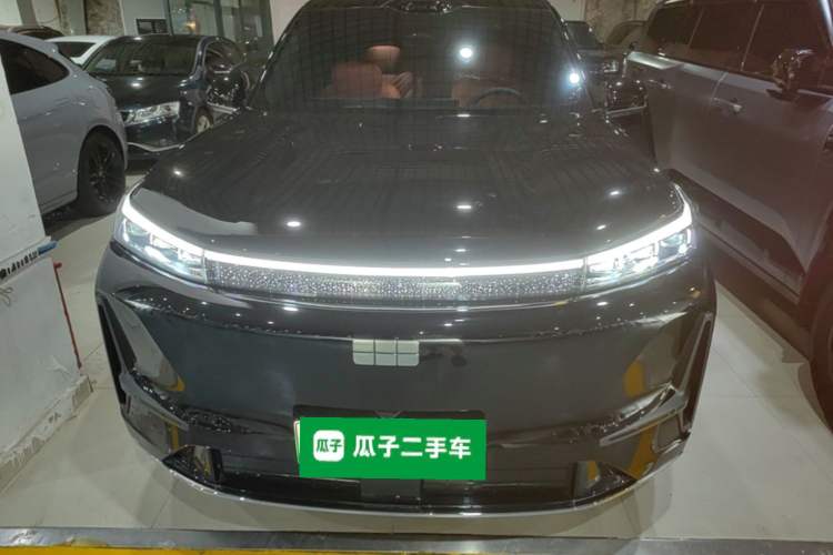 Used Geely Galaxy M9 2025 Model 210km Four-Wheel-Drive Leading Edition Front
