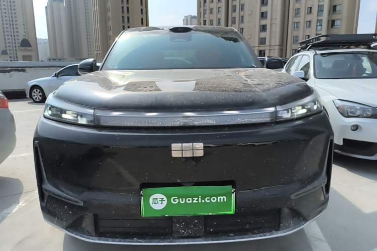 Used Geely Galaxy M9 2025 Model 210km Four-Wheel-Drive Leading Edition Front
