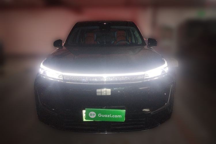 Used Geely Galaxy M9 2025 Model 210km Four-Wheel-Drive Leading Edition Front