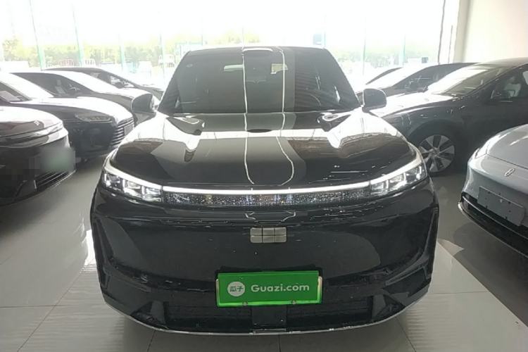 Used Geely Galaxy M9 2025 Model 210km Four-Wheel-Drive Leading Edition Front