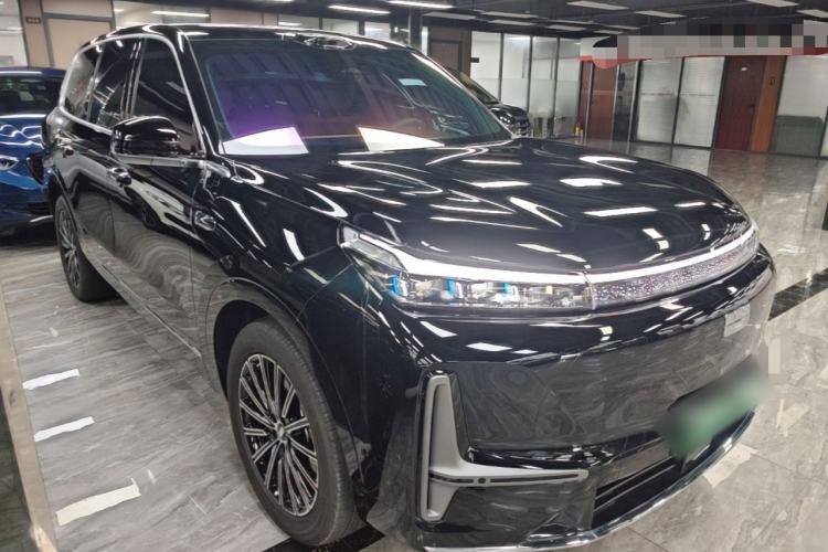 Used Geely Galaxy M9 2025 Model 210km Four-Wheel-Drive Leading Edition Front Right 45 Deg