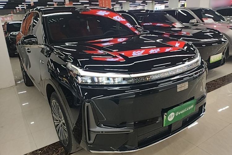 Used Geely Galaxy M9 2025 Model 210km Four-Wheel-Drive Leading Edition Front Right 45 Deg