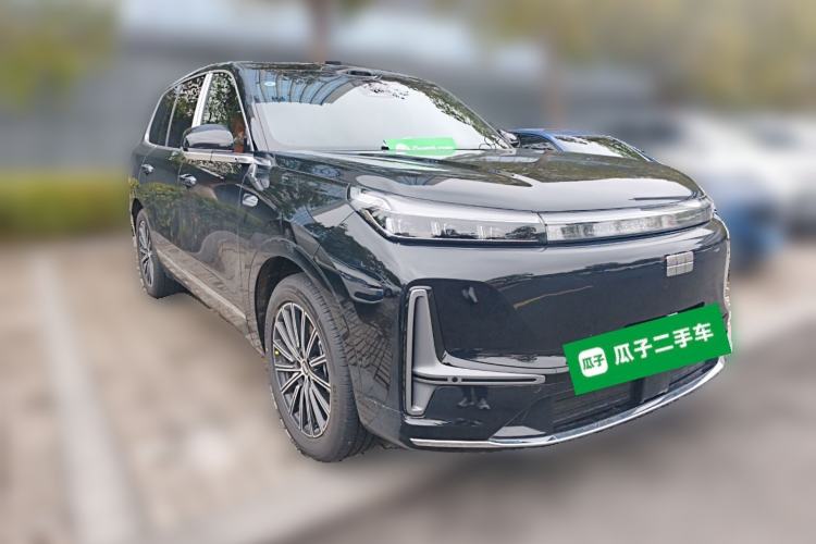 Used Geely Galaxy M9 2025 Model 230km Two-Wheel-Drive Exploration Edition Front Right 45 Deg