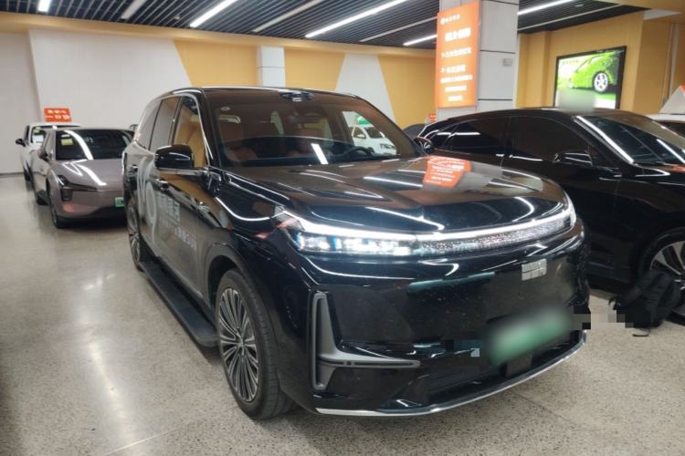 Used Geely Galaxy M9 2025 Model 210km Four-Wheel-Drive Leading Edition Front Right 45 Deg