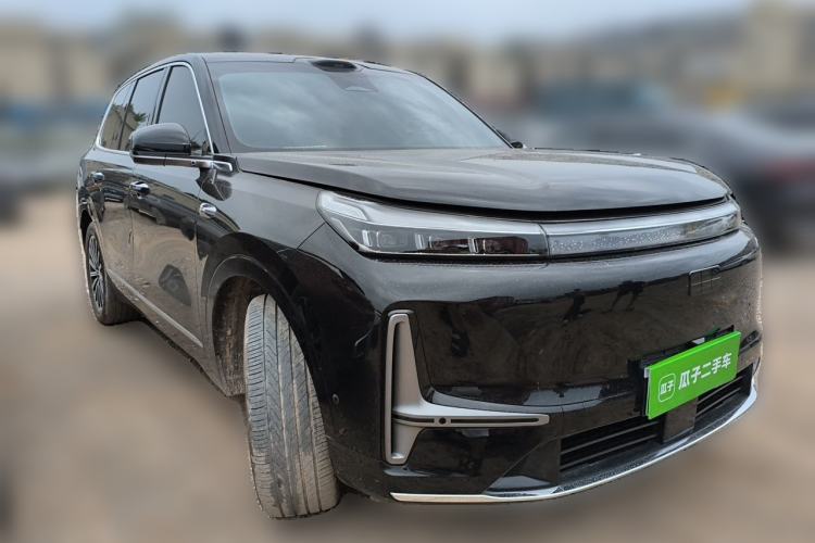 Used Geely Galaxy M9 2025 Model 230km Two-Wheel-Drive Exploration Edition Front Right 45 Deg