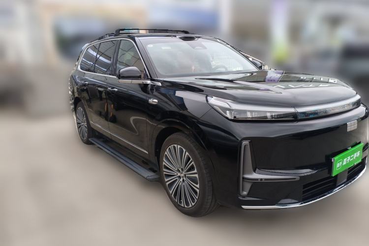 Used Geely Galaxy M9 2025 Model 210km Four-Wheel-Drive Leading Edition Front Right 45 Deg