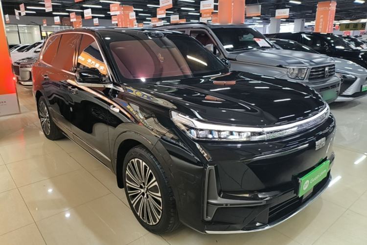Used Geely Galaxy M9 2025 Model 210km Four-Wheel-Drive Leading Edition Front Right 45 Deg