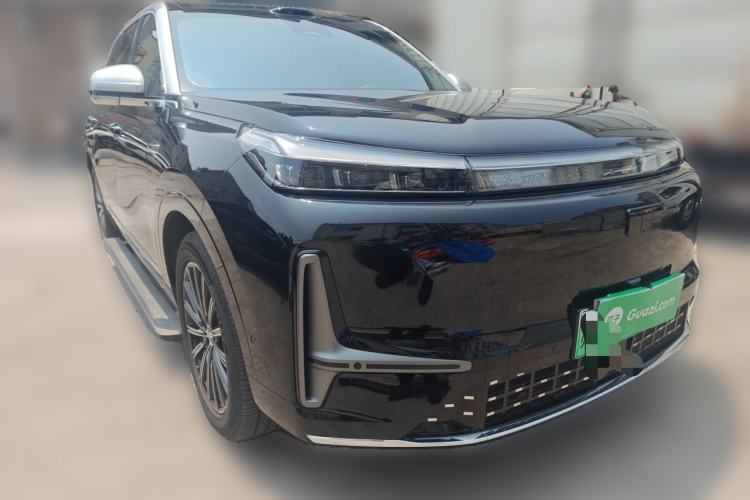 Used Geely Galaxy M9 2025 Model 230km Two-Wheel-Drive Exploration Edition Front Right 45 Deg