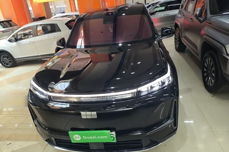 Used Geely Galaxy M9 2025 Model 210km Four-Wheel-Drive Leading Edition Front