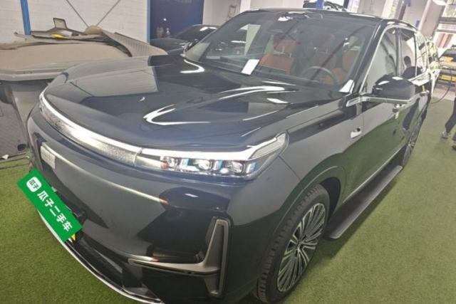 Used Geely Galaxy M9 2025 Model 210km Four-Wheel-Drive Leading Edition