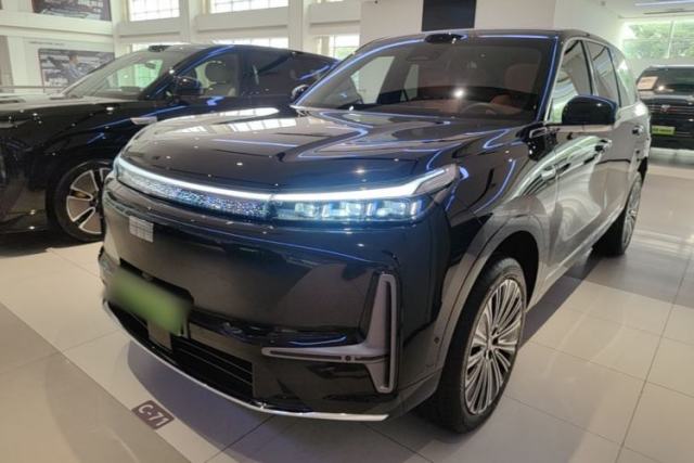 Used Geely Galaxy M9 2025 Model 210km Four-Wheel-Drive Leading Edition