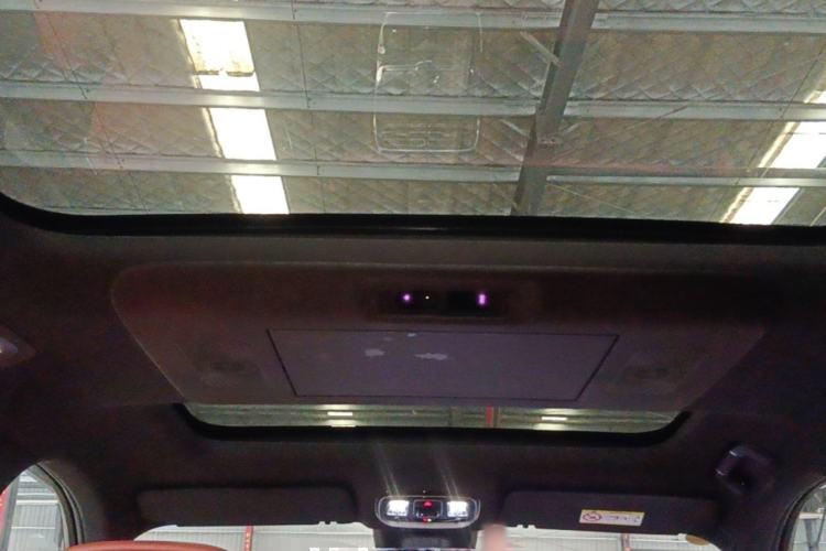Used Geely Galaxy M9 2025 Model 210km Four-Wheel-Drive Leading Edition Headliner