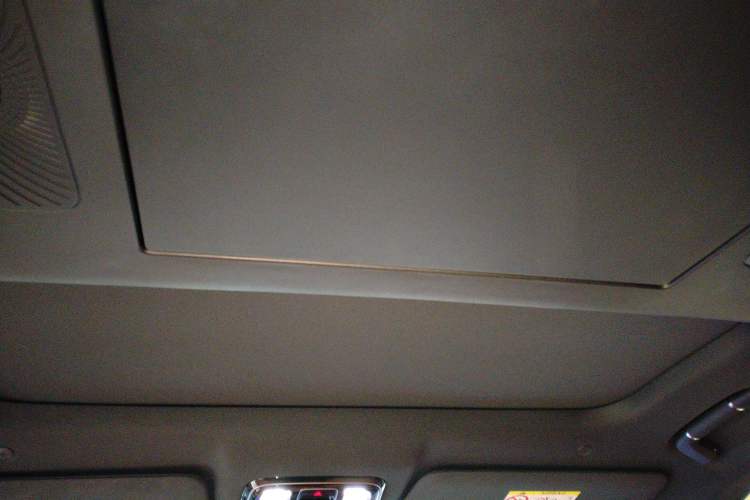 Used Geely Galaxy M9 2025 Model 210km Four-Wheel-Drive Leading Edition Headliner