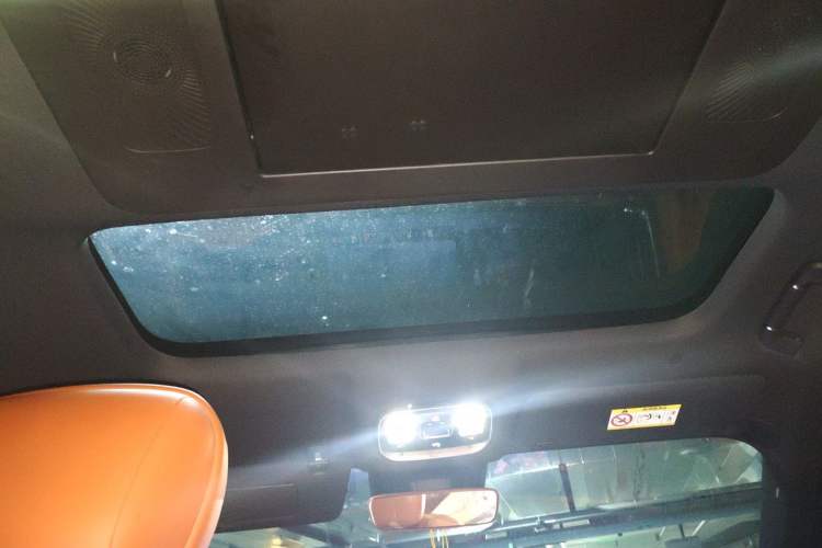 Used Geely Galaxy M9 2025 Model 230km Two-Wheel-Drive Exploration Edition Headliner
