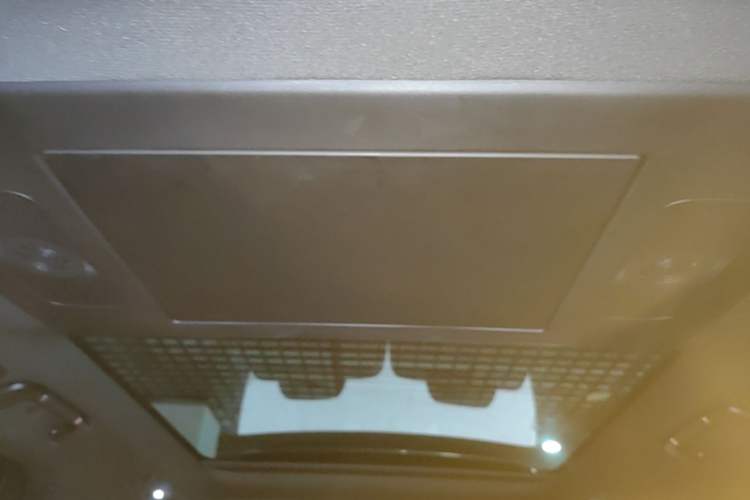 Used Geely Galaxy M9 2025 Model 210km Four-Wheel-Drive Leading Edition Headliner