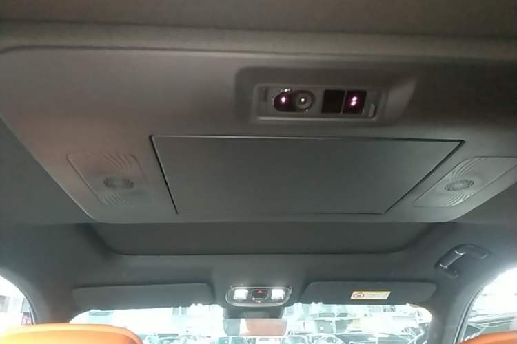 Used Geely Galaxy M9 2025 Model 210km Four-Wheel-Drive Leading Edition Headliner