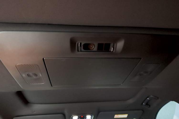 Used Geely Galaxy M9 2025 Model 210km Four-Wheel-Drive Leading Edition Headliner