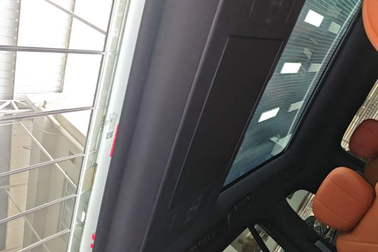 Used Geely Galaxy M9 2025 Model 210km Four-Wheel-Drive Leading Edition Headliner