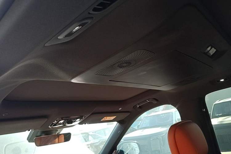 Used Geely Galaxy M9 2025 Model 210km Four-Wheel-Drive Leading Edition Headliner