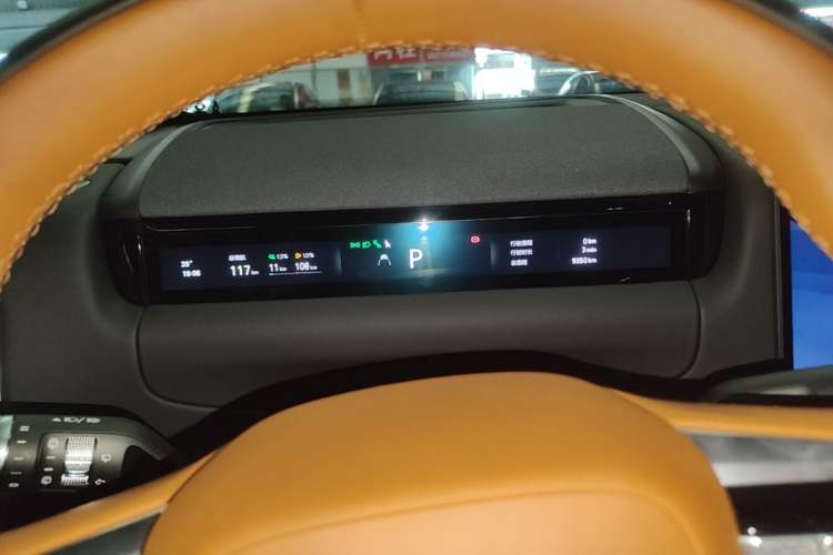 Used Geely Galaxy M9 2025 Model 210km Four-Wheel-Drive Leading Edition Instrument Cluster