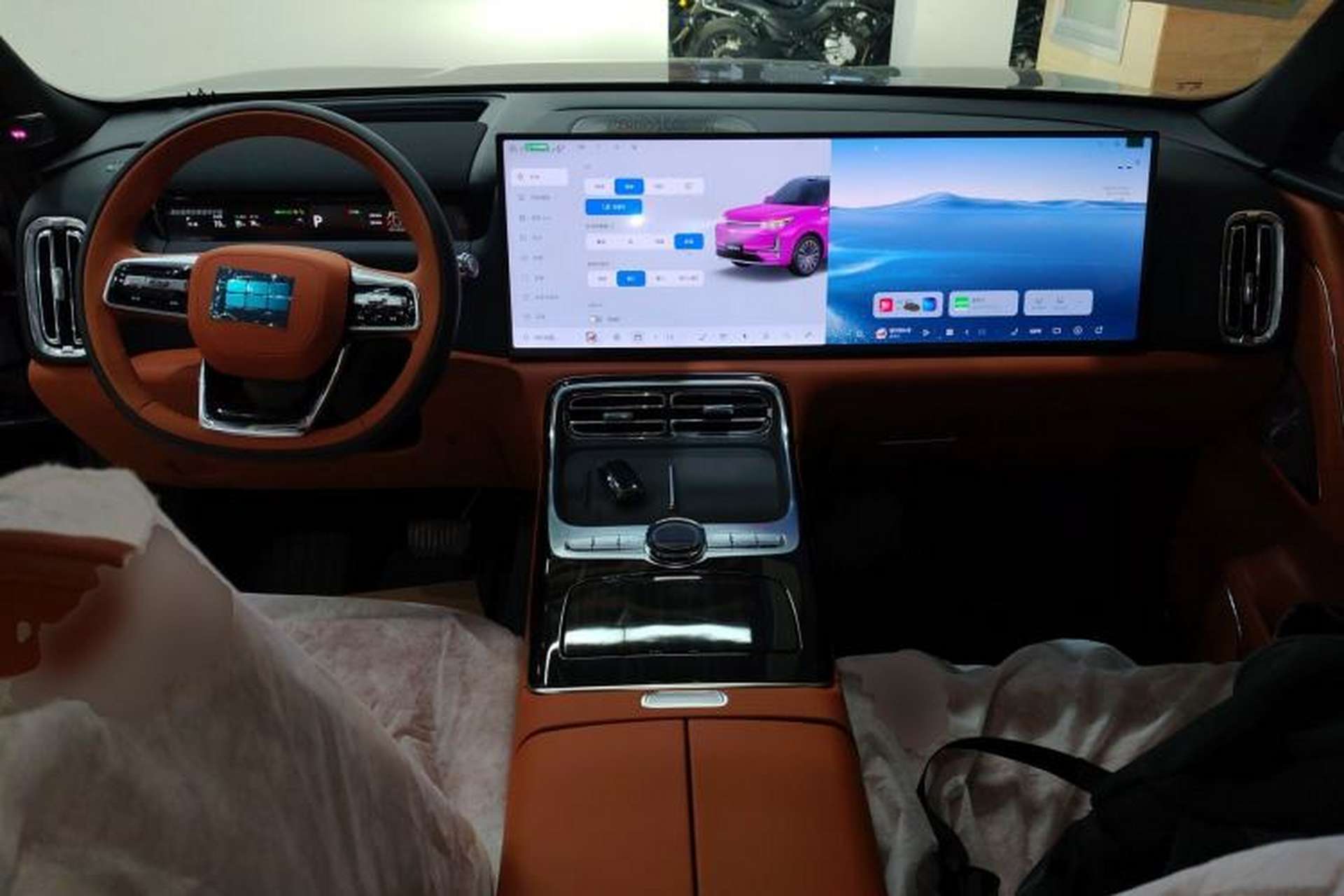 Used Geely Galaxy M9 2025 Model 230km Two-Wheel-Drive Exploration Edition Interior 2