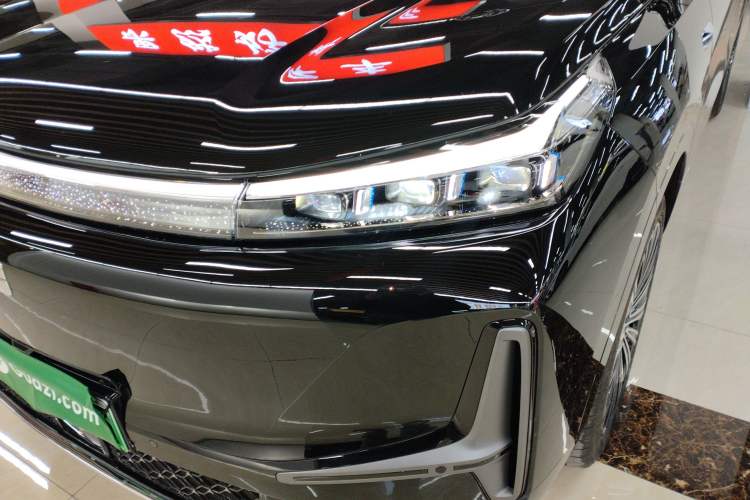 Used Geely Galaxy M9 2025 Model 210km Four-Wheel-Drive Leading Edition Left Front Headlight