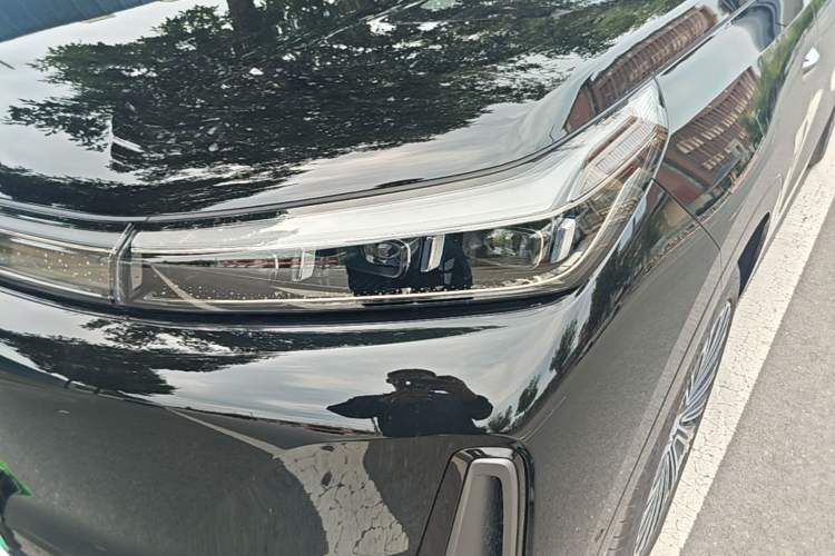 Used Geely Galaxy M9 2025 Model 210km Four-Wheel-Drive Leading Edition Left Front Headlight