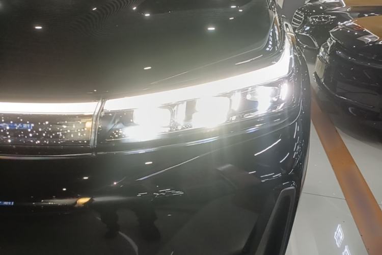 Used Geely Galaxy M9 2025 Model 210km Four-Wheel-Drive Leading Edition Left Front Headlight