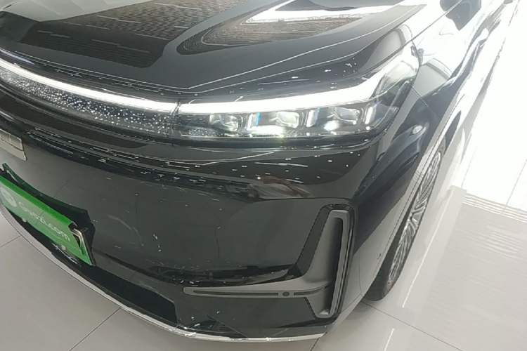 Used Geely Galaxy M9 2025 Model 210km Four-Wheel-Drive Leading Edition Left Front Headlight