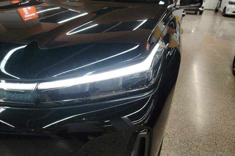 Used Geely Galaxy M9 2025 Model 210km Four-Wheel-Drive Leading Edition Left Front Headlight