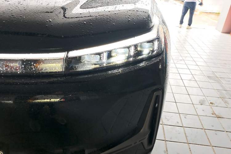 Used Geely Galaxy M9 2025 Model 210km Four-Wheel-Drive Leading Edition Left Front Headlight