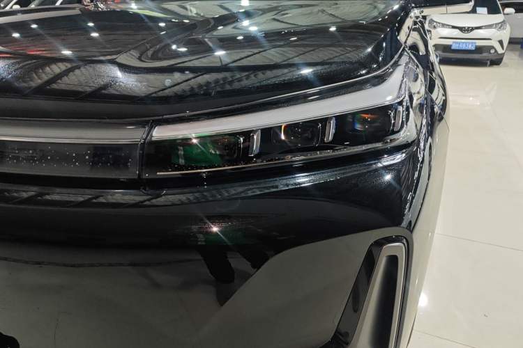 Used Geely Galaxy M9 2025 Model 210km Four-Wheel-Drive Leading Edition Left Front Headlight