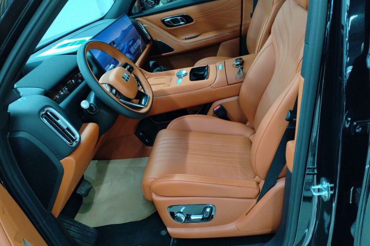 Used Geely Galaxy M9 2025 Model 210km Four-Wheel-Drive Leading Edition Left Front Seat