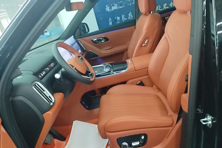 Used Geely Galaxy M9 2025 Model 210km Four-Wheel-Drive Leading Edition Left Front Seat