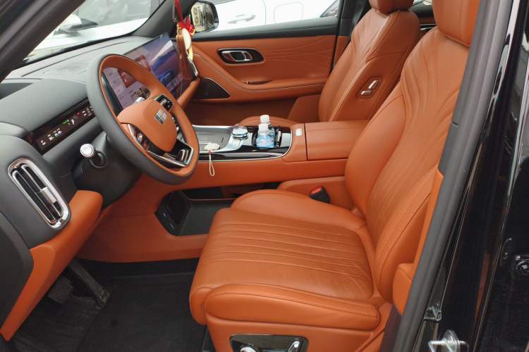 Used Geely Galaxy M9 2025 Model 210km Four-Wheel-Drive Leading Edition Left Front Seat