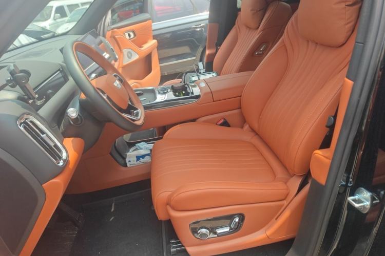 Used Geely Galaxy M9 2025 Model 230km Two-Wheel-Drive Exploration Edition Left Front Seat