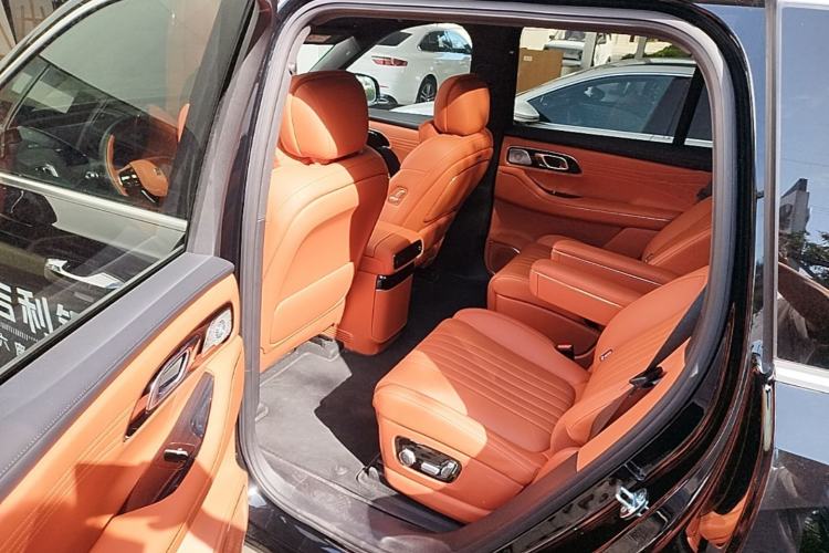 Used Geely Galaxy M9 2025 Model 210km Four-Wheel-Drive Leading Edition Left Rear Seat