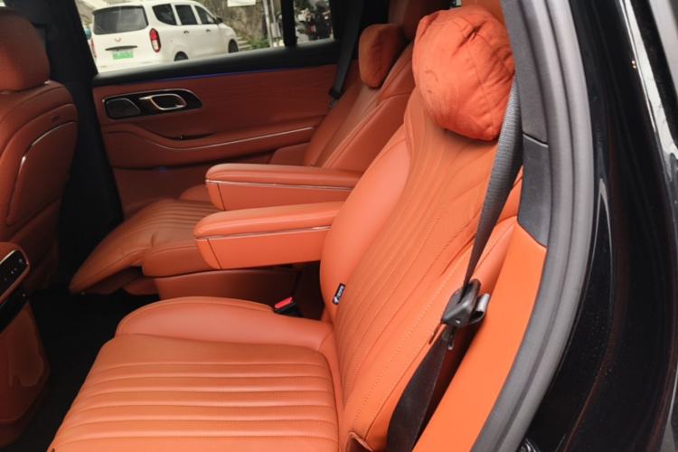 Used Geely Galaxy M9 2025 Model 210km Four-Wheel-Drive Leading Edition Left Rear Seat