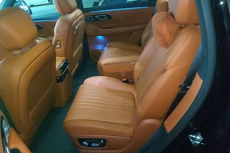 Used Geely Galaxy M9 2025 Model 210km Four-Wheel-Drive Leading Edition Left Rear Seat