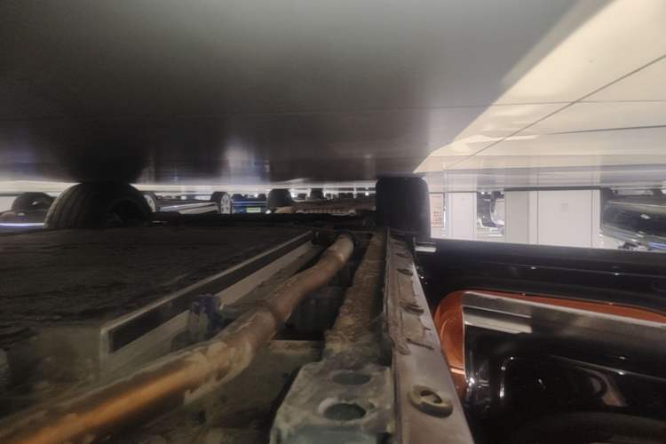 Used Geely Galaxy M9 2025 Model 210km Four-Wheel-Drive Leading Edition Left Side Sill