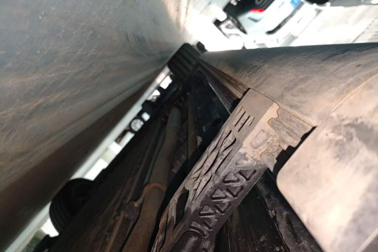 Used Geely Galaxy M9 2025 Model 210km Four-Wheel-Drive Leading Edition Left Side Sill
