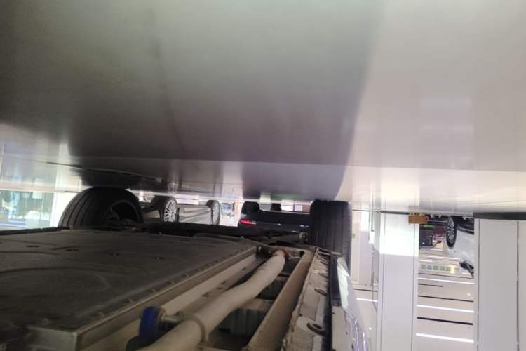 Used Geely Galaxy M9 2025 Model 210km Four-Wheel-Drive Leading Edition Left Side Sill
