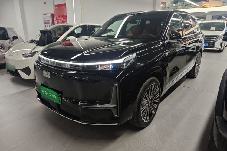 Geely Galaxy M9 2025 Model 210km Four-Wheel-Drive Leading Edition