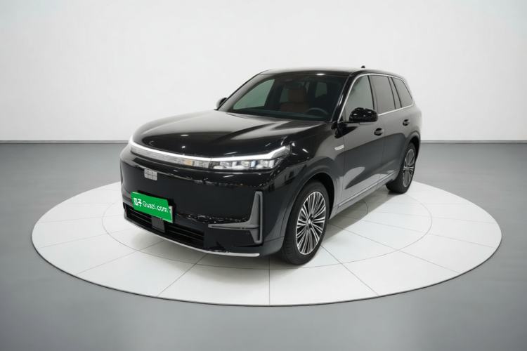 Geely Galaxy M9 2025 Model 210km Four-Wheel-Drive Leading Edition